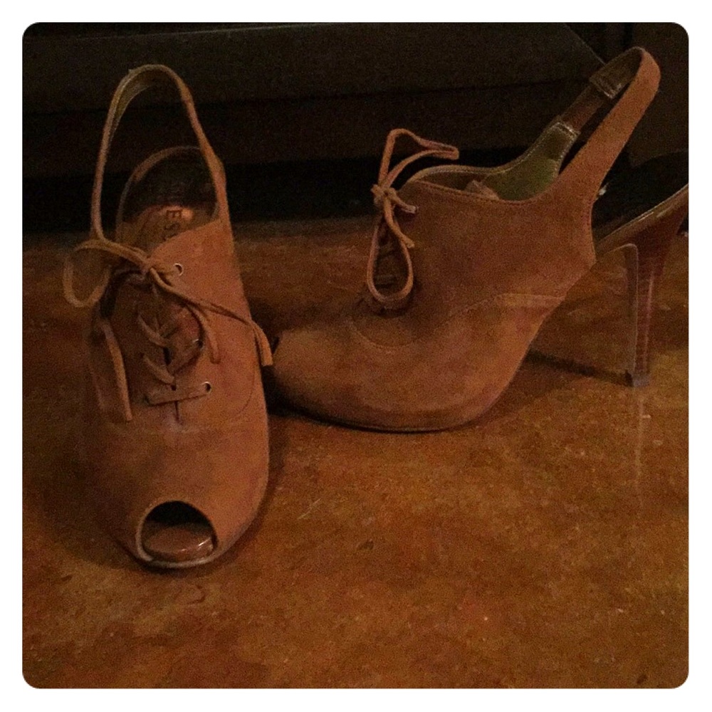 Guess by Marciano Slingback Peep-toe Suede Pumps